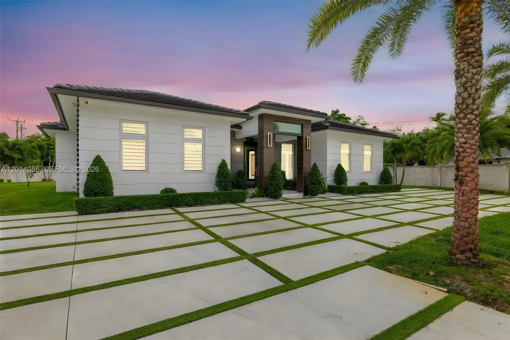 5815 SW 107th Place Miami FL 33173