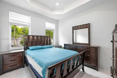 5815 SW 107th Place Miami FL 33173
