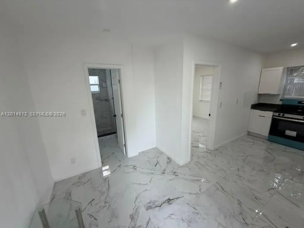 1909 Plunkett Street Hollywood FL 33020