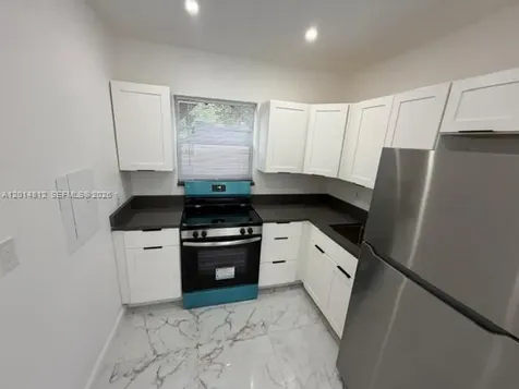 1909 Plunkett Street Hollywood FL 33020