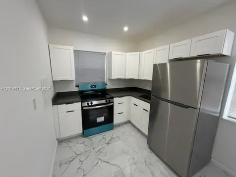 1909 Plunkett Street Hollywood FL 33020