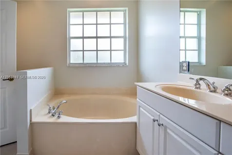3371 Lakeside Drive Davie FL 33328
