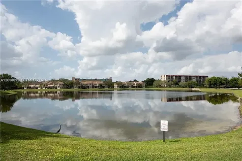 3371 Lakeside Drive Davie FL 33328