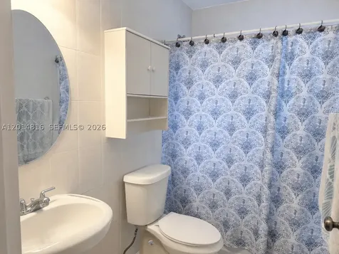 951 E 18th Street Hialeah FL 33013