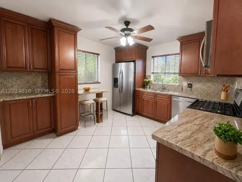 951 E 18th Street Hialeah FL 33013