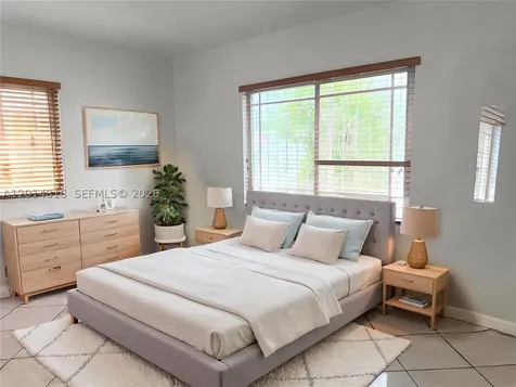951 E 18th Street Hialeah FL 33013