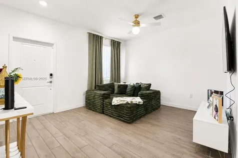 2382 SE 10th Street Homestead FL 33035