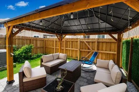 2382 SE 10th Street Homestead FL 33035
