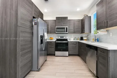 2382 SE 10th Street Homestead FL 33035