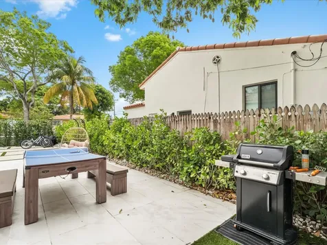 825 SW 23rd Road Miami FL 33129