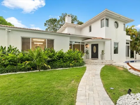 825 SW 23rd Road Miami FL 33129