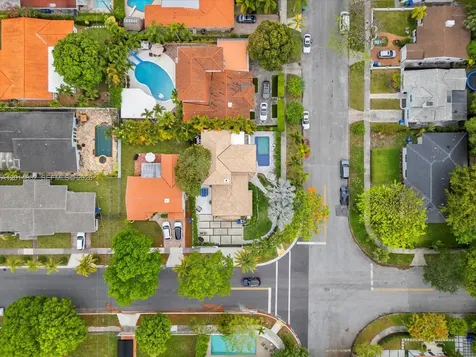 825 SW 23rd Road Miami FL 33129