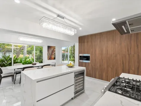 825 SW 23rd Road Miami FL 33129