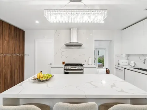 825 SW 23rd Road Miami FL 33129