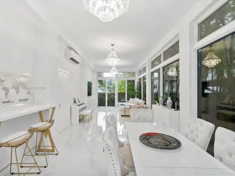 825 SW 23rd Road Miami FL 33129