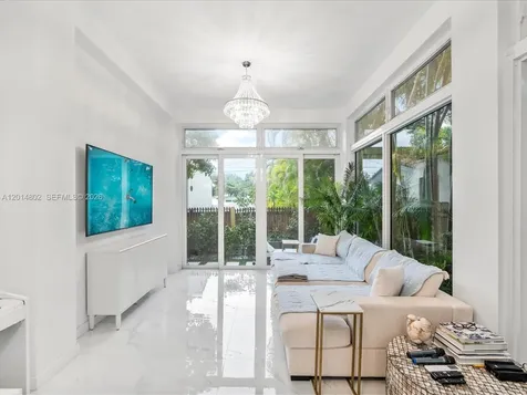 825 SW 23rd Road Miami FL 33129