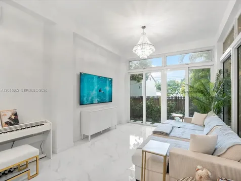 825 SW 23rd Road Miami FL 33129