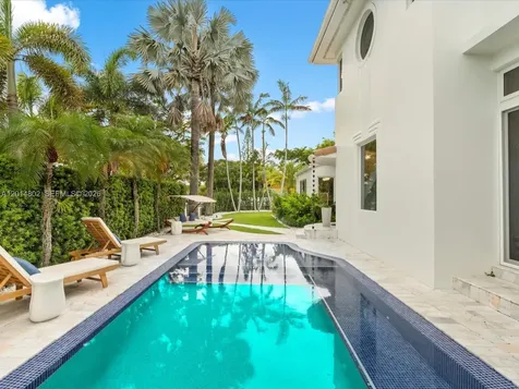 825 SW 23rd Road Miami FL 33129