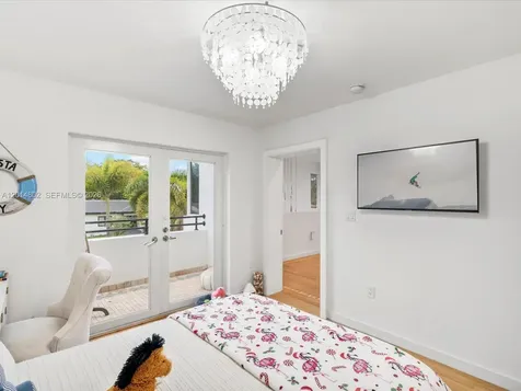 825 SW 23rd Road Miami FL 33129