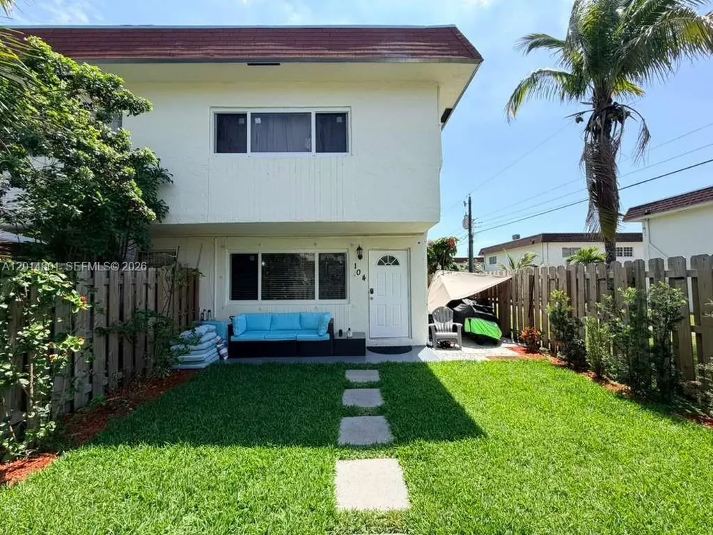 1500 NE 151st Street Miami FL 33162