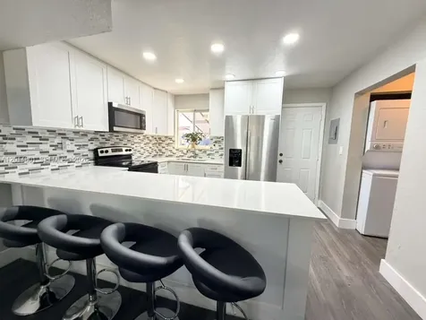 1500 NE 151st Street Miami FL 33162
