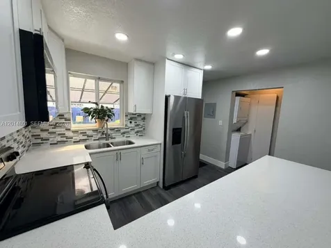 1500 NE 151st Street Miami FL 33162