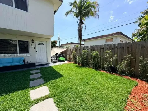 1500 NE 151st Street Miami FL 33162