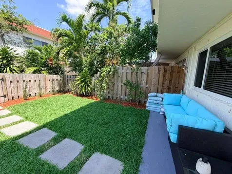 1500 NE 151st Street Miami FL 33162
