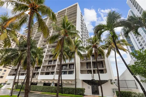 2625 Collins Avenue Miami Beach FL 33140