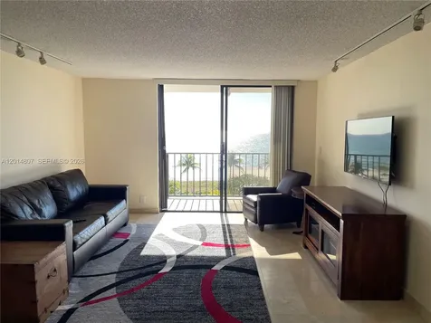 2625 Collins Avenue Miami Beach FL 33140