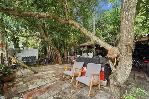 50 SW 58th Court Miami FL 33144