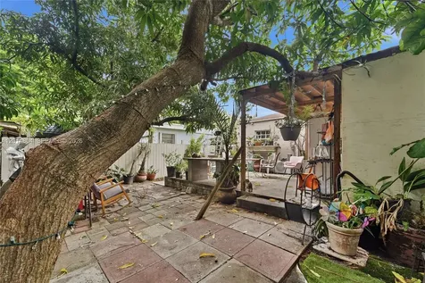 50 SW 58th Court Miami FL 33144