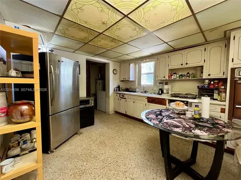 1310 W 31st Street Hialeah FL 33012