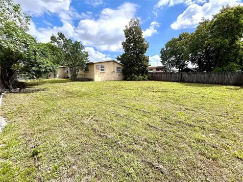 1310 W 31st Street Hialeah FL 33012