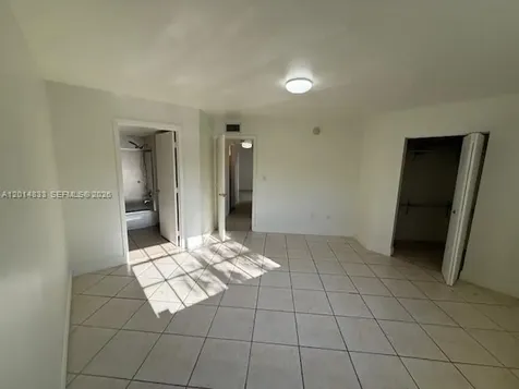 9735 Fontainebleau Boulevard Miami FL 33172