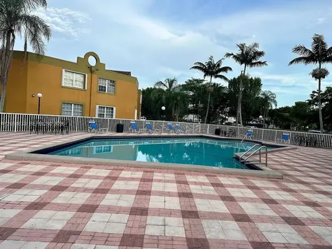 9735 Fontainebleau Boulevard Miami FL 33172