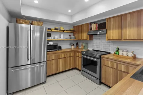 8555 SW 114th Court Miami FL 33173
