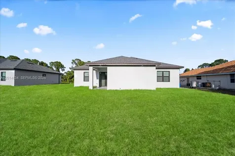 626 Beach Avenue S Lehigh Acres FL 33974