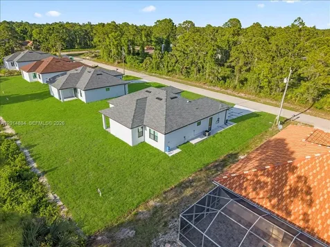 626 Beach Avenue S Lehigh Acres FL 33974