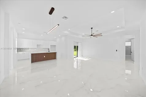 626 Beach Avenue S Lehigh Acres FL 33974