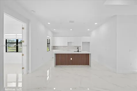 626 Beach Avenue S Lehigh Acres FL 33974