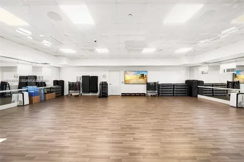 4775 Collins Avenue Miami Beach FL 33140