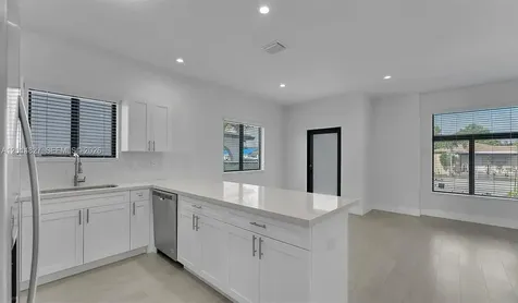4817 E 9th Lane Hialeah FL 33013