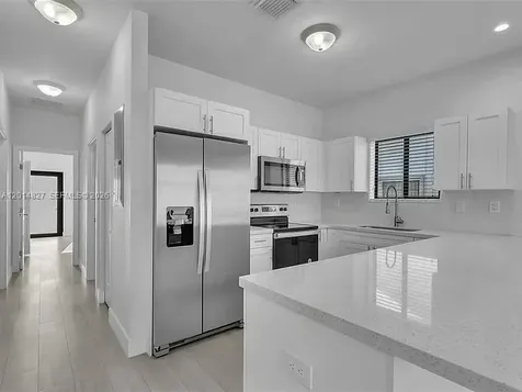 4817 E 9th Lane Hialeah FL 33013