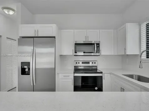 4817 E 9th Lane Hialeah FL 33013