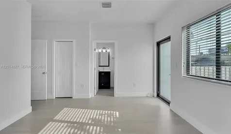 4817 E 9th Lane Hialeah FL 33013