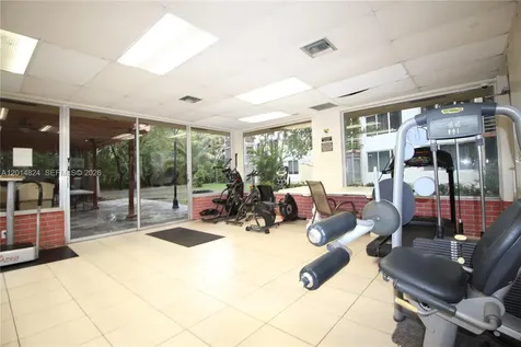 17890 W Dixie Highway 519 Highway North Miami Beach FL 33160