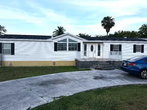 19800 SW 180th Avenue Unit 105 Miami FL 33187