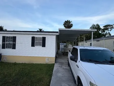 19800 SW 180th Avenue Unit 105 Miami FL 33187