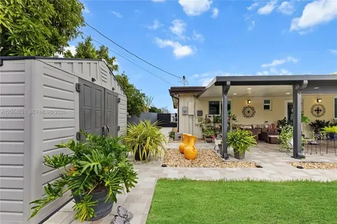 4230 SW 111th Avenue Miami FL 33165